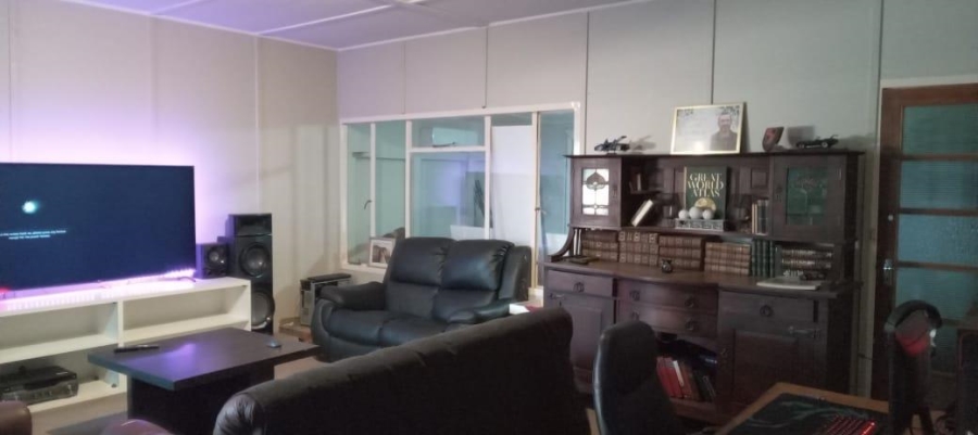 3 Bedroom Property for Sale in Kakamas Northern Cape